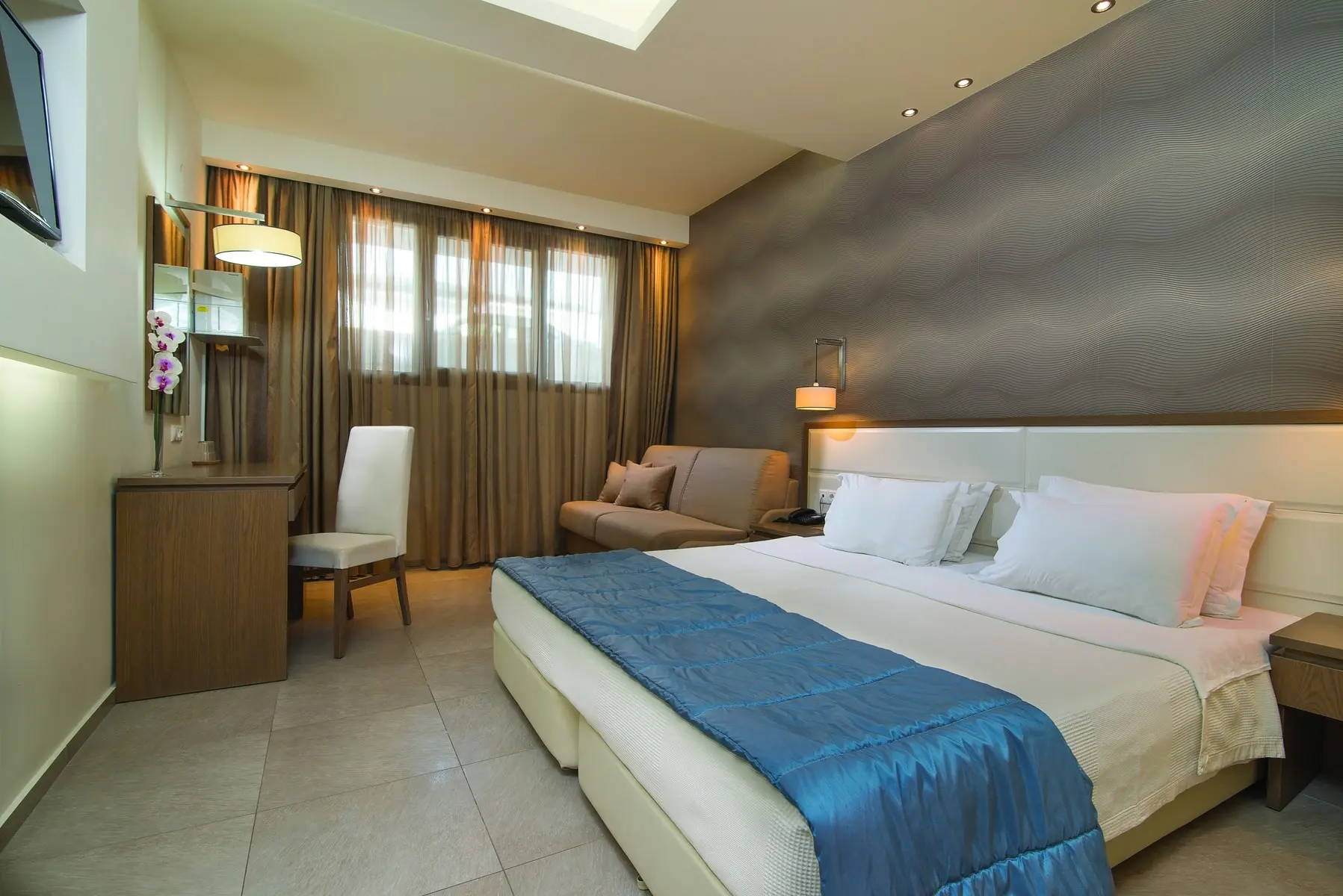 Cosmopolitan Hotel and Spa — COSMOPOLITAN HOTEL & SPA