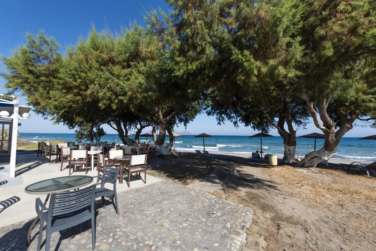 Costa Angela — COSTA ANGELA