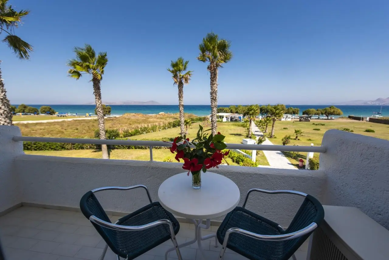 Costa Angela — COSTA ANGELA