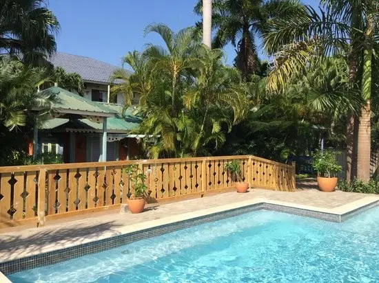 Country Country — COUNTRY COUNTRY BEACH COTTAGES