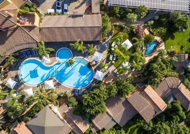 Cruccuris Resort — CRUCCURIS RESORT