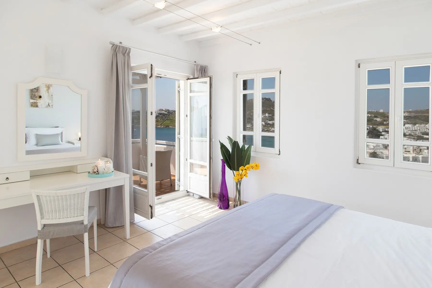 Deliades Hotel — DELIADES