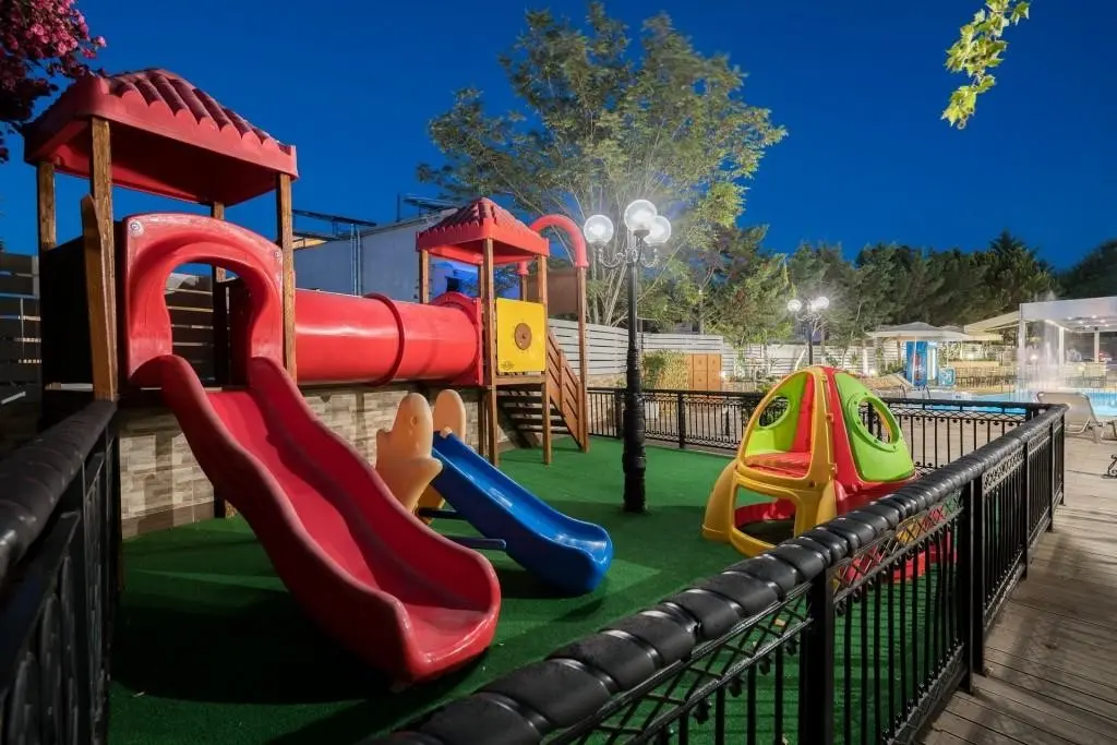 Denise Beach Hotel and Apartments — DENISE BEACH HOTEL AND APARTMENTS