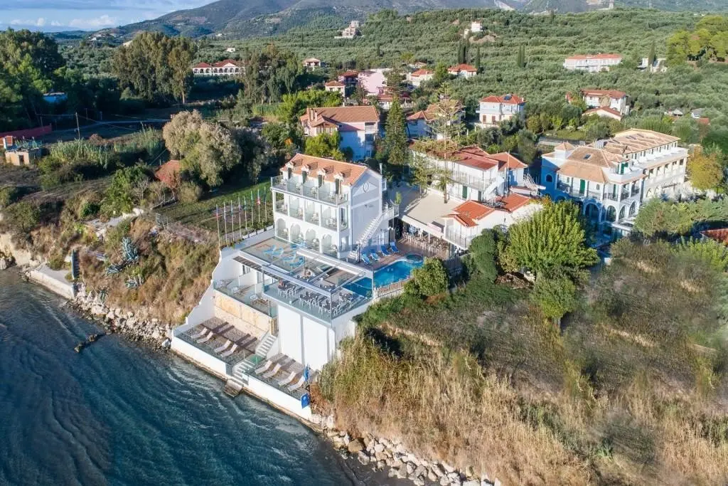 Denise Beach Hotel and Apartments — DENISE BEACH HOTEL AND APARTMENTS