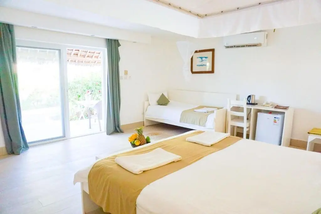 Dhow Inn — DHOW INN