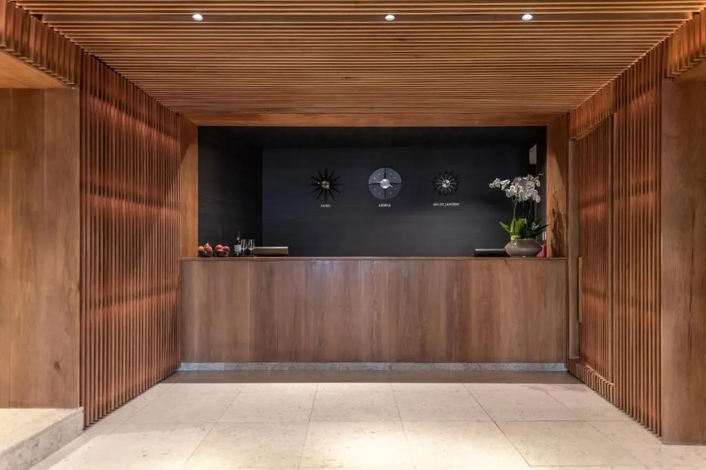 Dom Carlos Park — DOM CARLOS PARK