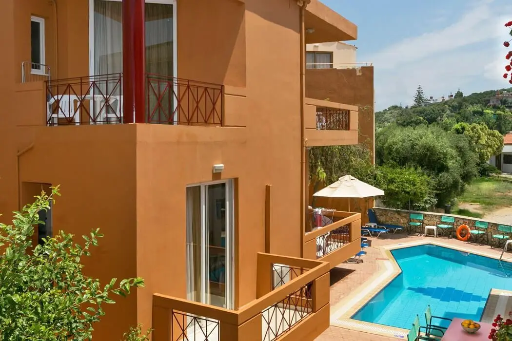 Elotia Hotel — ELOTIA