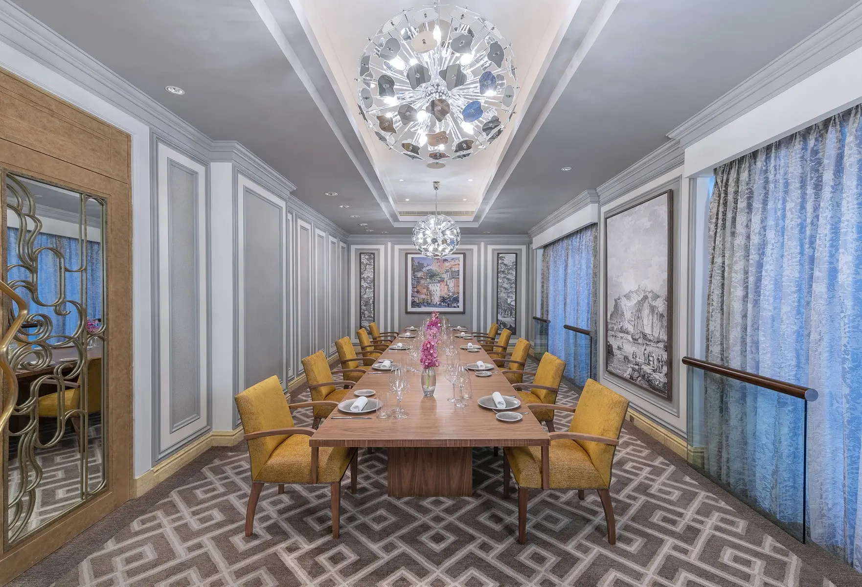 Emirates Palace Mandarin Oriental Abu Dhabi — EMIRATES PALACE, MANDARIN ORIENTAL ABU DHABI