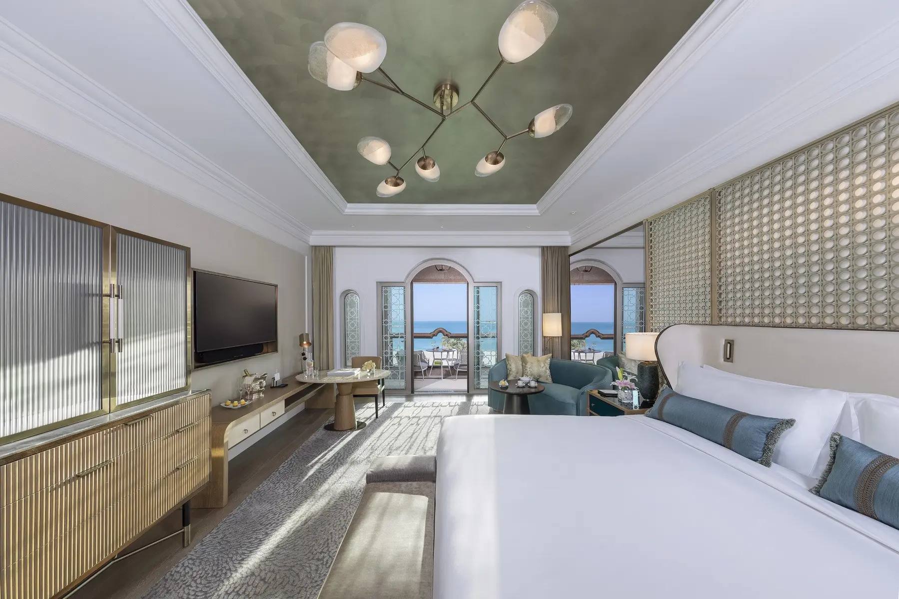 Emirates Palace Mandarin Oriental Abu Dhabi — EMIRATES PALACE, MANDARIN ORIENTAL ABU DHABI