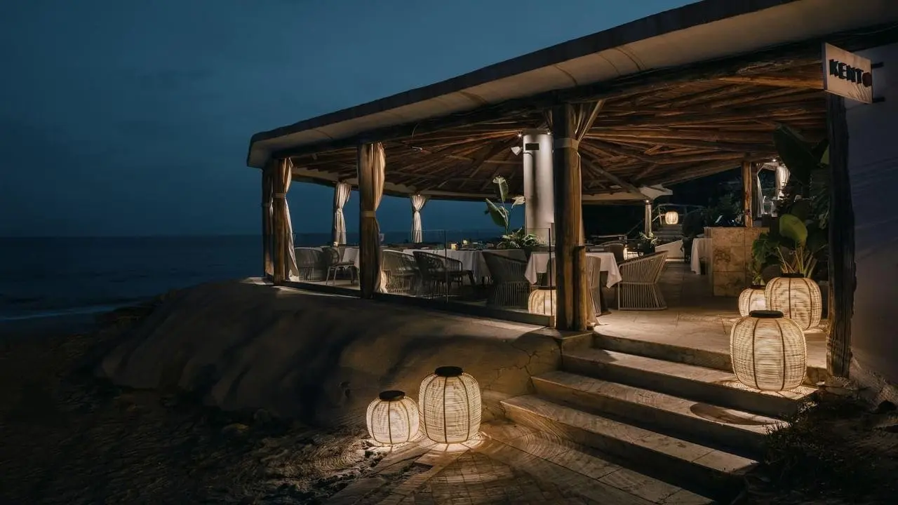 Restauracja i jedzenie w hotelu Falkensteiner Resort Capo Boi
