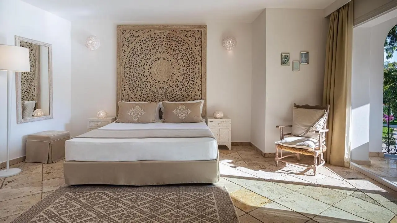 Pokój w hotelu Falkensteiner Resort Capo Boi
