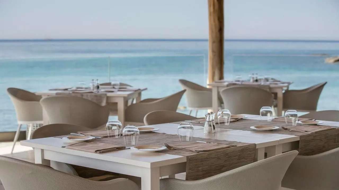 Plaża przy hotelu Falkensteiner Resort Capo Boi