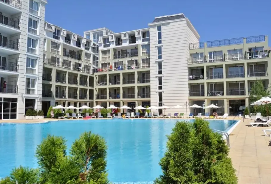Basen w hotelu Festa Pomorie