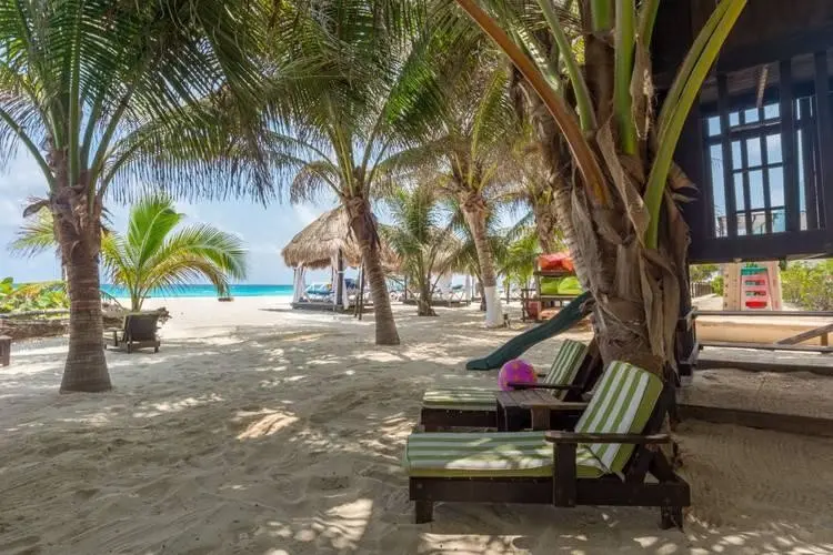 Flamingo Cancun Resort — FLAMINGO CANCÚN