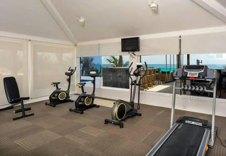 Flamingo Cancun Resort — FLAMINGO CANCÚN