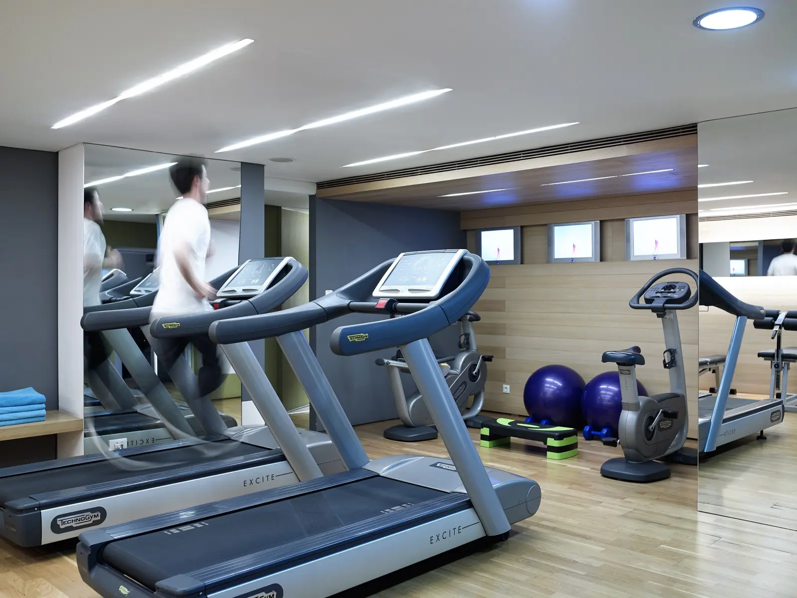 Fresh Hotel Athens — FRESH HOTEL ATHENS