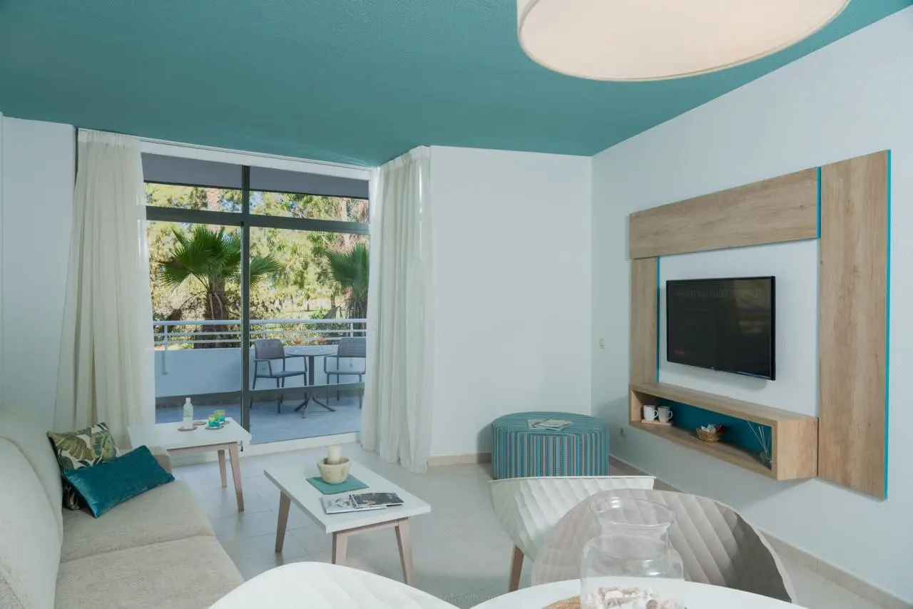 Gara Suites Golf & Spa — GARA SUITES GOLF & SPA