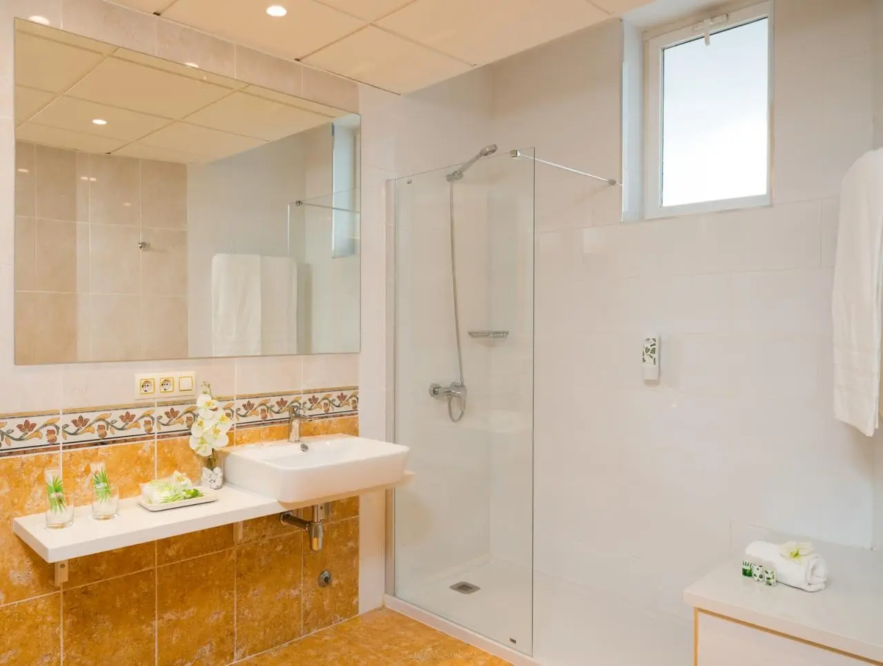 Gara Suites Golf & Spa — GARA SUITES GOLF & SPA