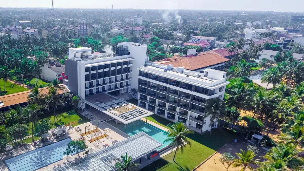 Goldi Sands Hotel — GOLDI SANDS