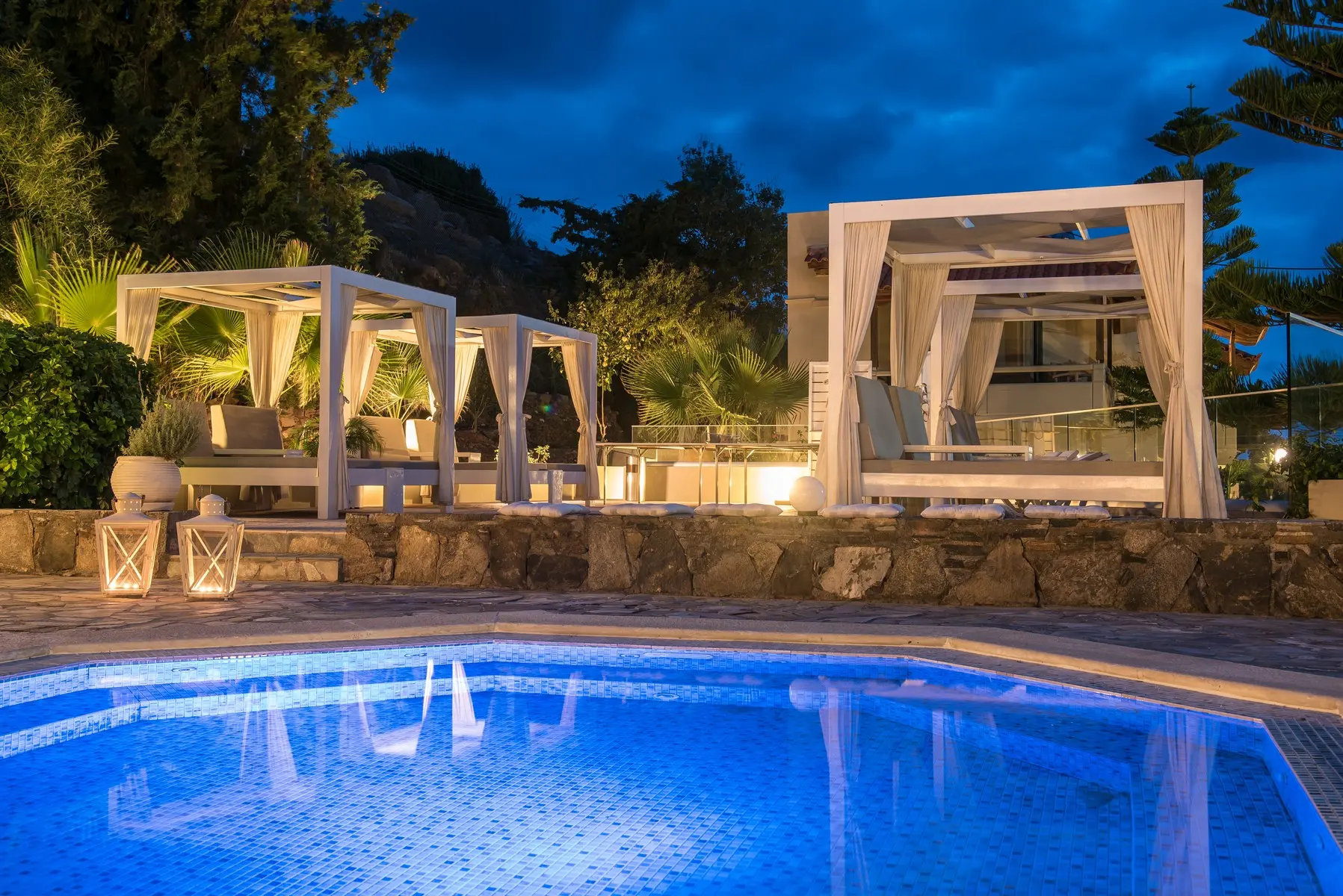 Happy Cretan Suites — HAPPY CRETAN SUITES