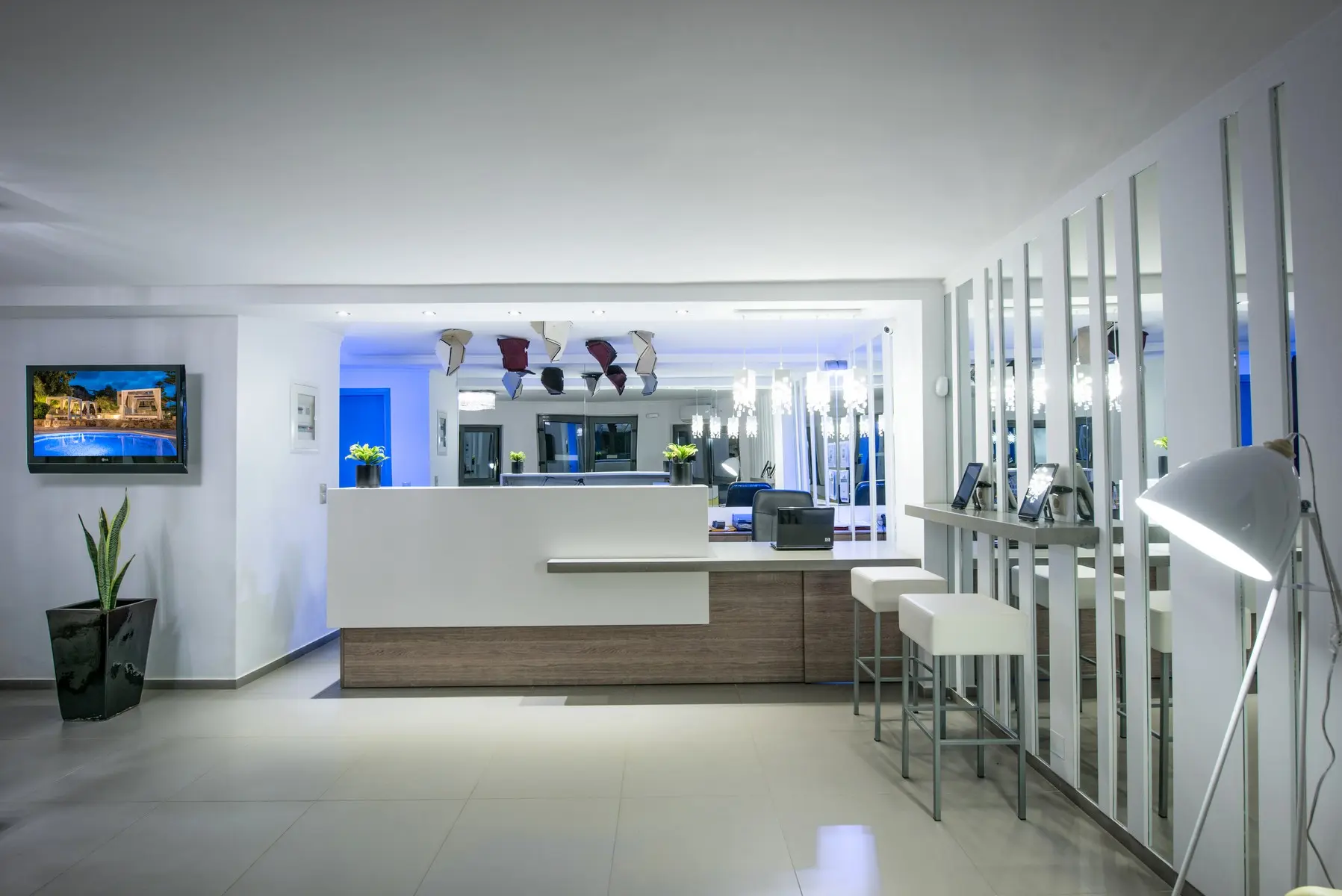 Happy Cretan Suites — HAPPY CRETAN SUITES