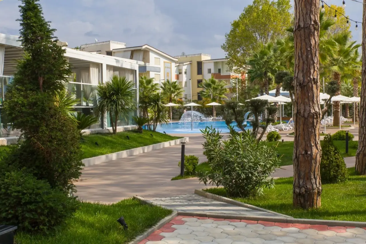 Henry Resort & SPA — HENRY RESORT & SPA