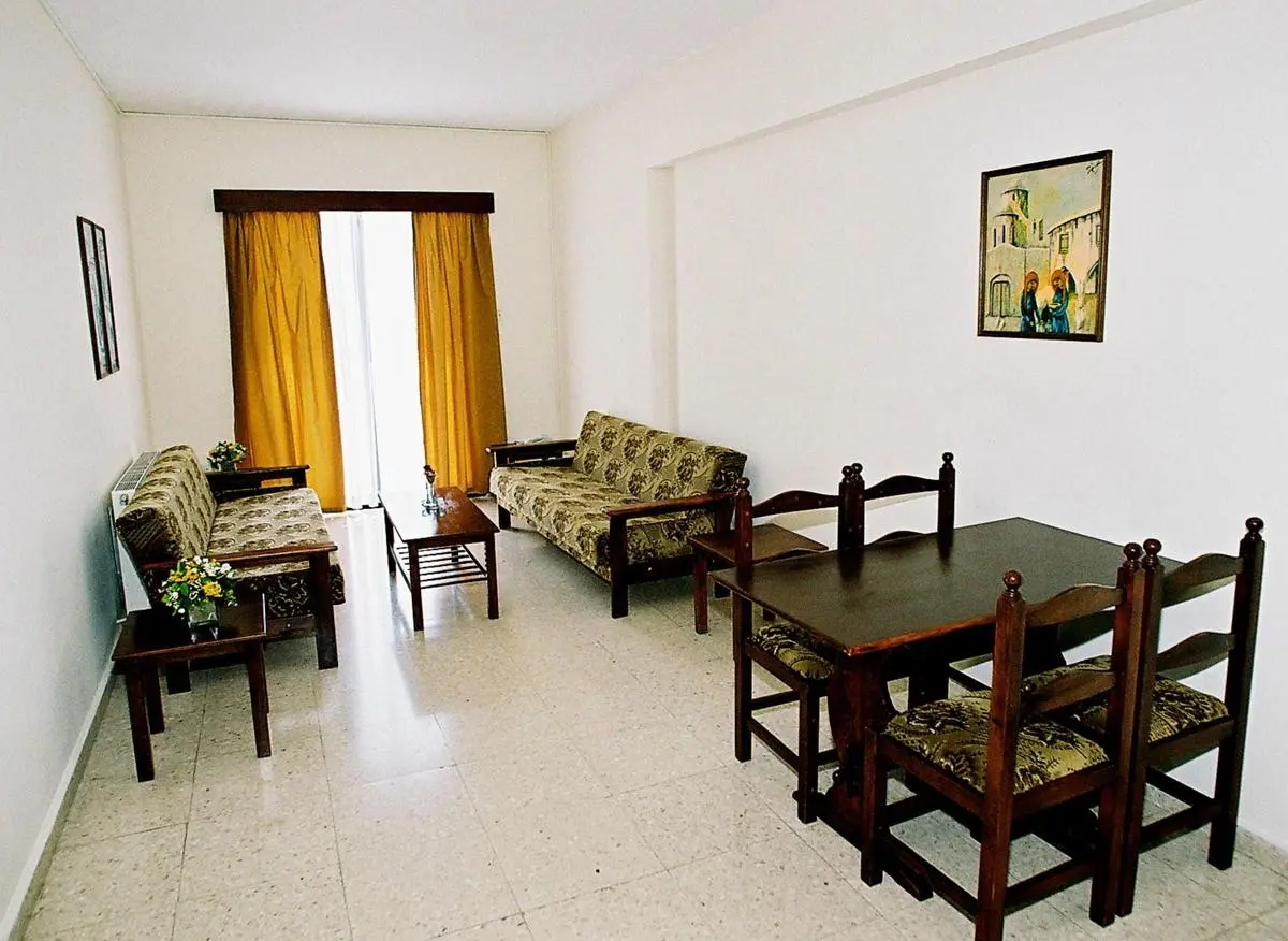 Hilltop Gardens — HILLTOP GARDENS