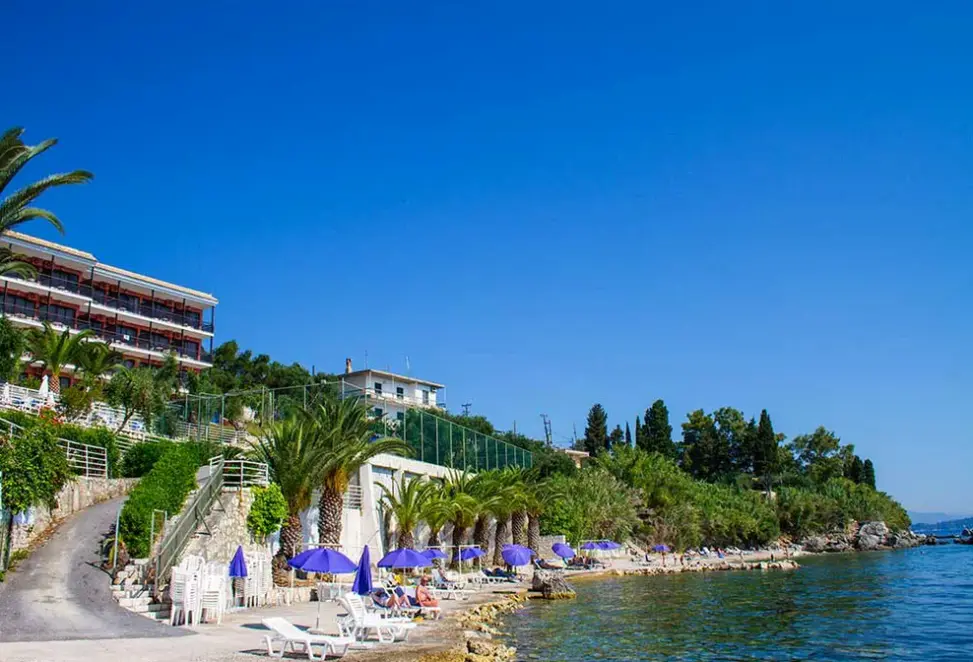 Plaża przy hotelu Hotel Corfu Maris Bellos