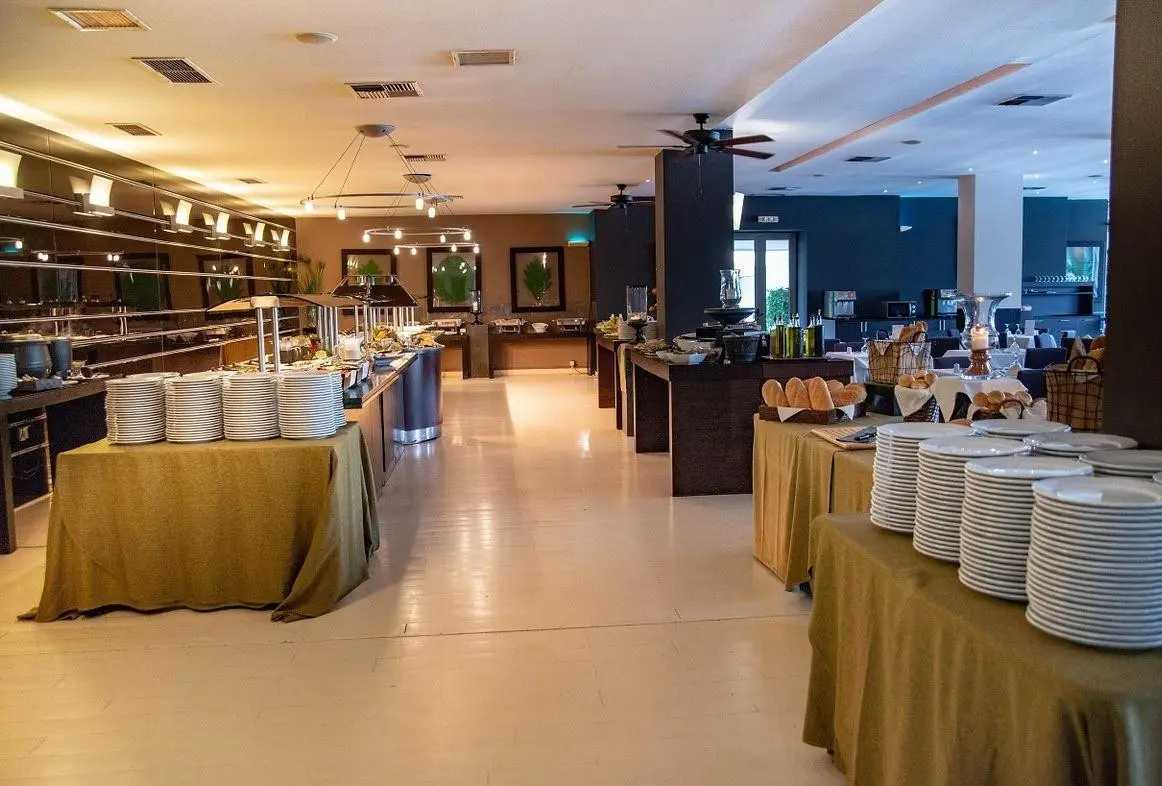 Hotel Dion Palace Resort — DION PALACE AND SPA RESORT