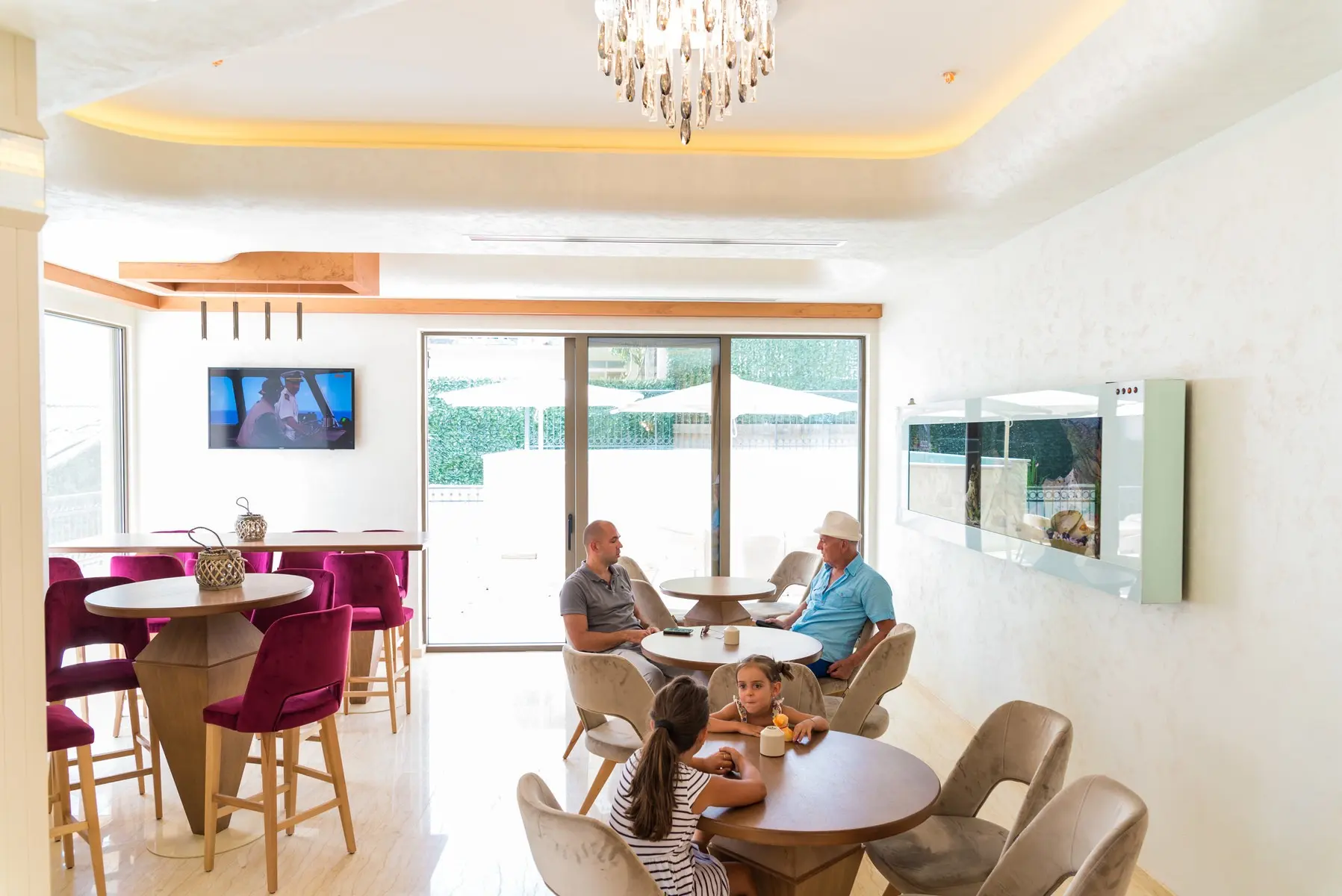 Hotel Kadmo by Aycon — KADMO BY AYCON