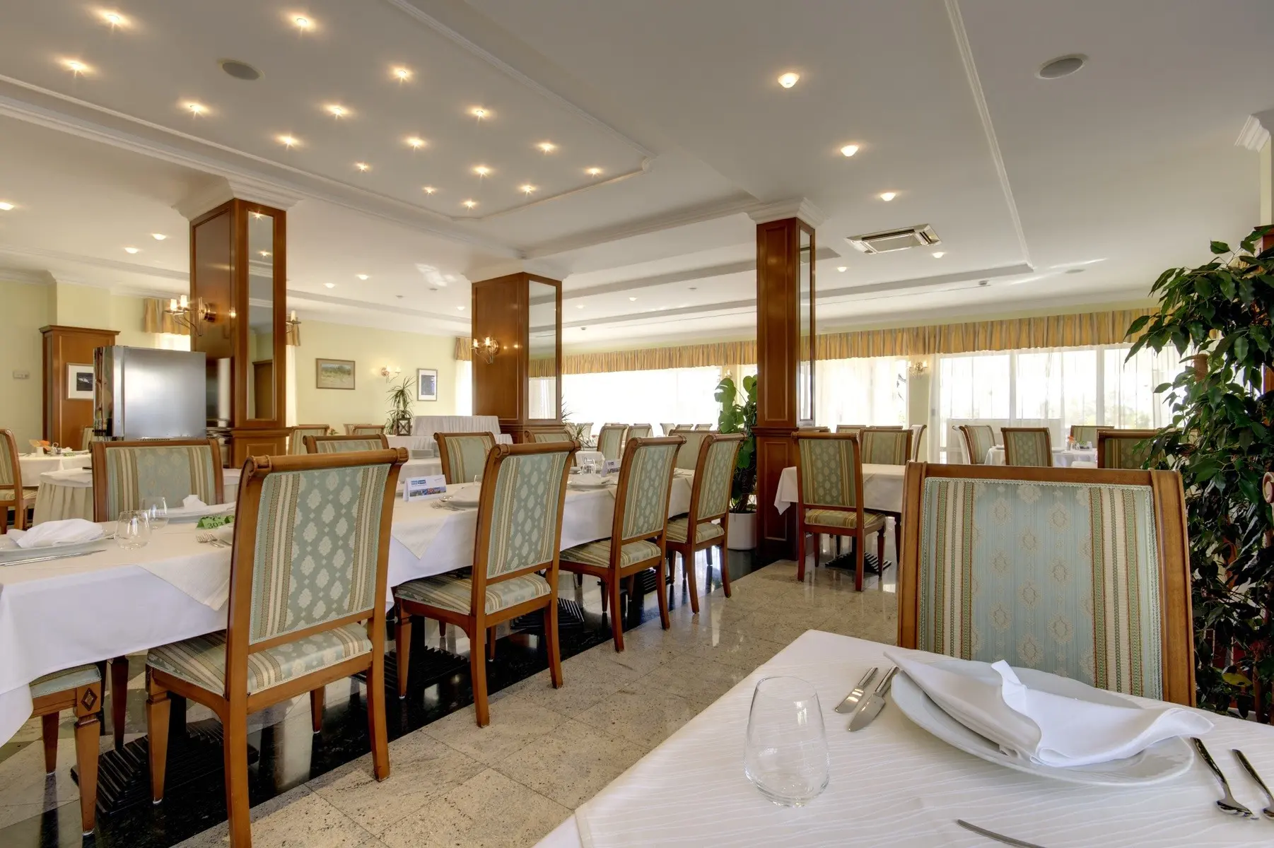 Hotel Laurentum — LAURENTUM