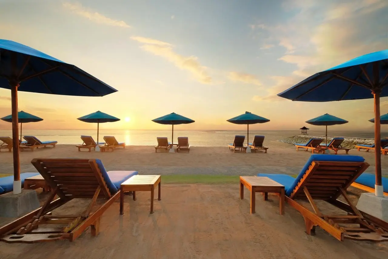 Plaża przy hotelu Hotel Nikko Bali Benoa Beach
