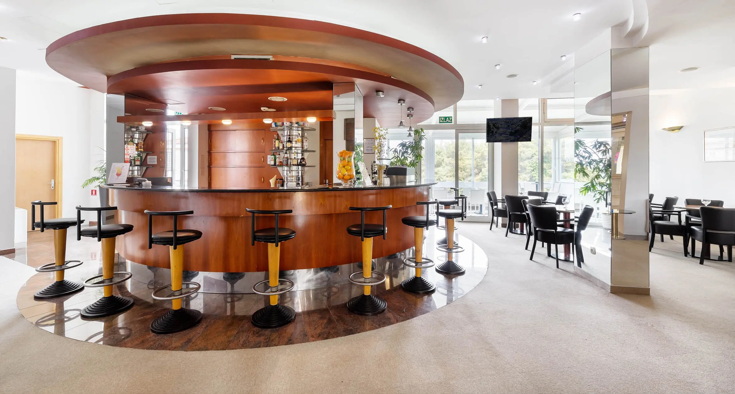 Hotel Punta — PUNTA