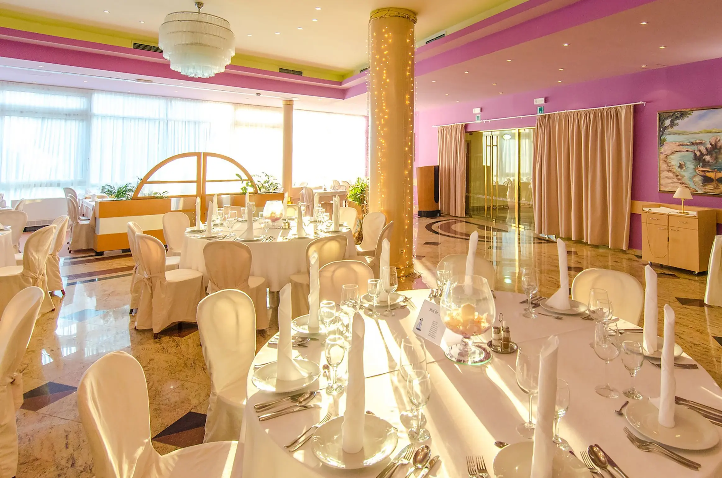 Hotel Punta — PUNTA