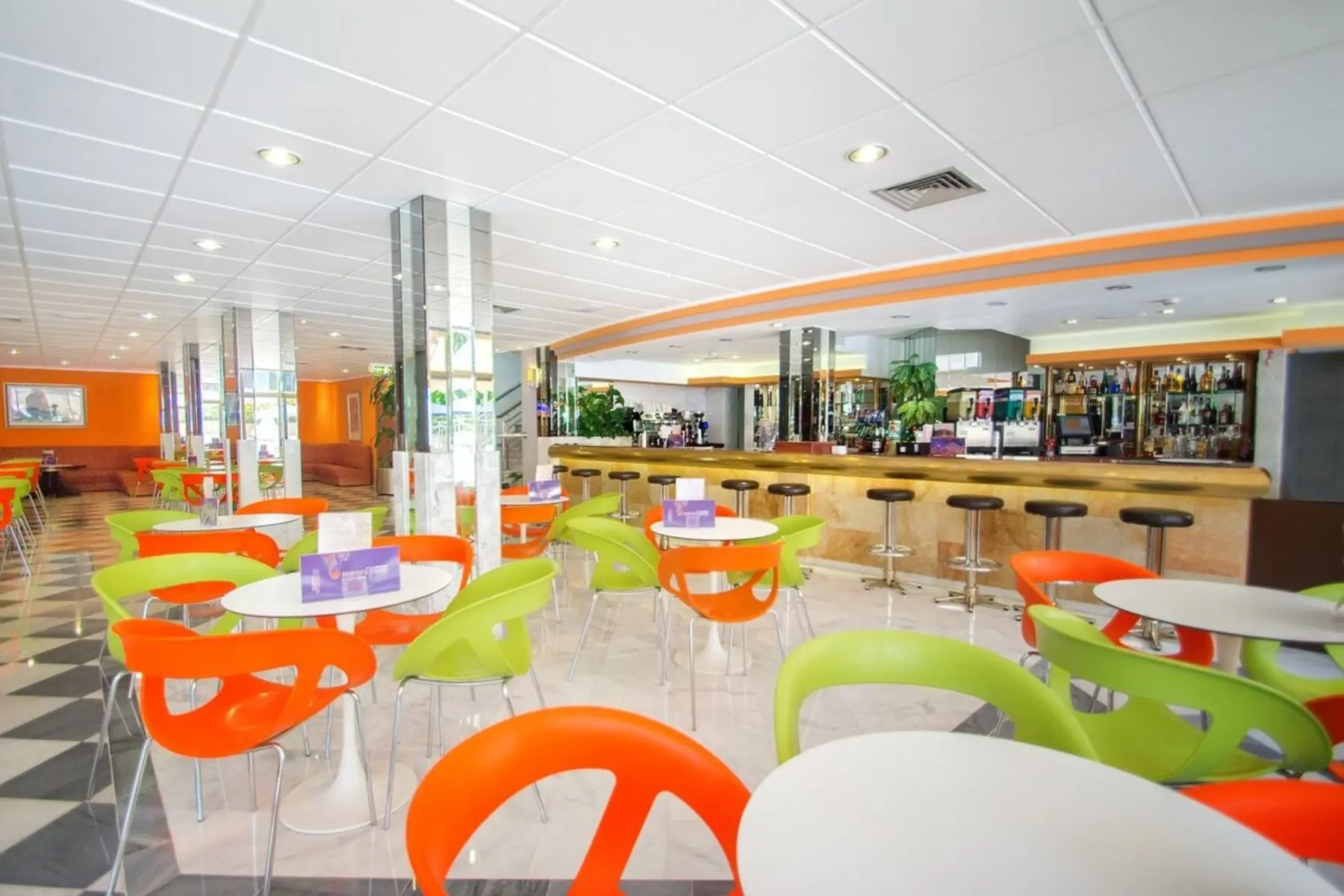 Hotel Servigroup Orange — SERVIGROUP ORANGE