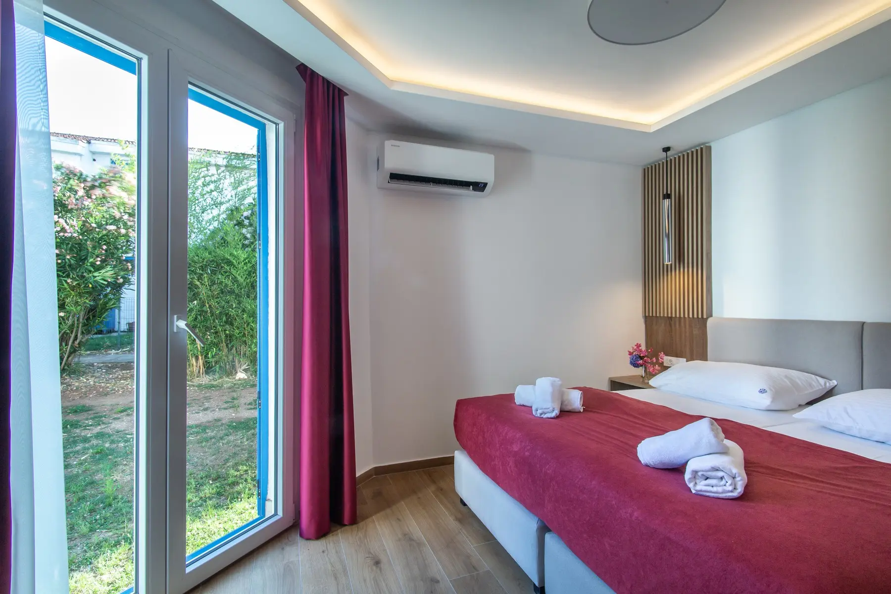Hotel Slovenska Plaza LUX 4* — SLOVENSKA PLAZA LUX