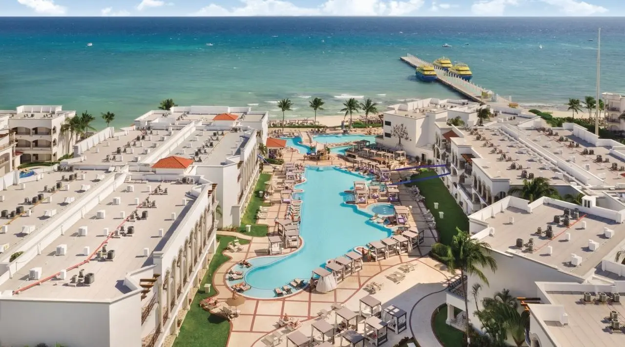 Hotel Hyatt Vivid Playa del Carmen; An All-Inclusive Resort