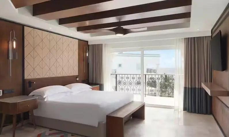 Hyatt Vivid Playa del Carmen; An All-Inclusive Resort — HYATT VIVID PLAYA DEL CARMEN, AN ALL-INCLUSIVE RESORT