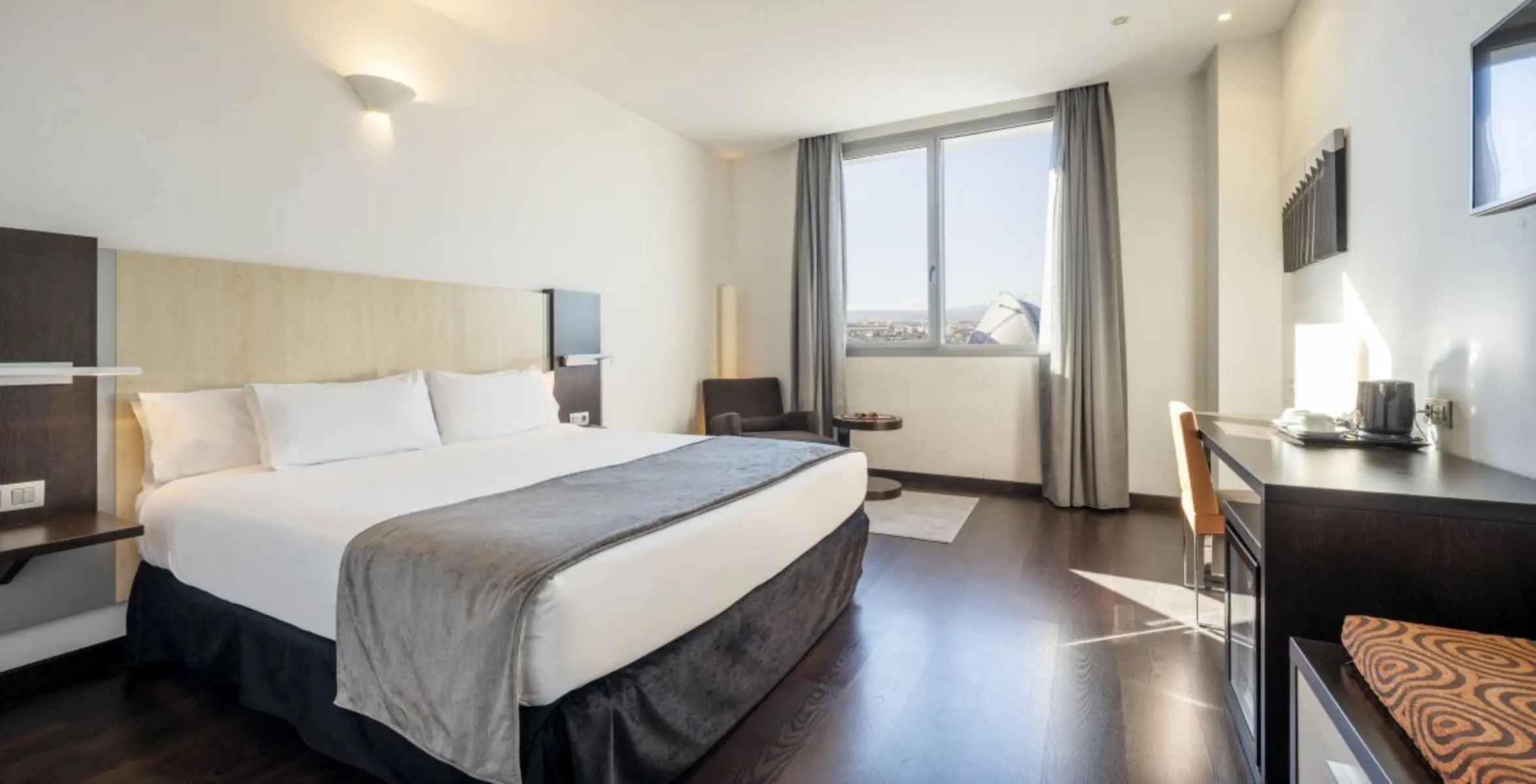 Ilunion Aqua 4 — ILUNION AQUA 4