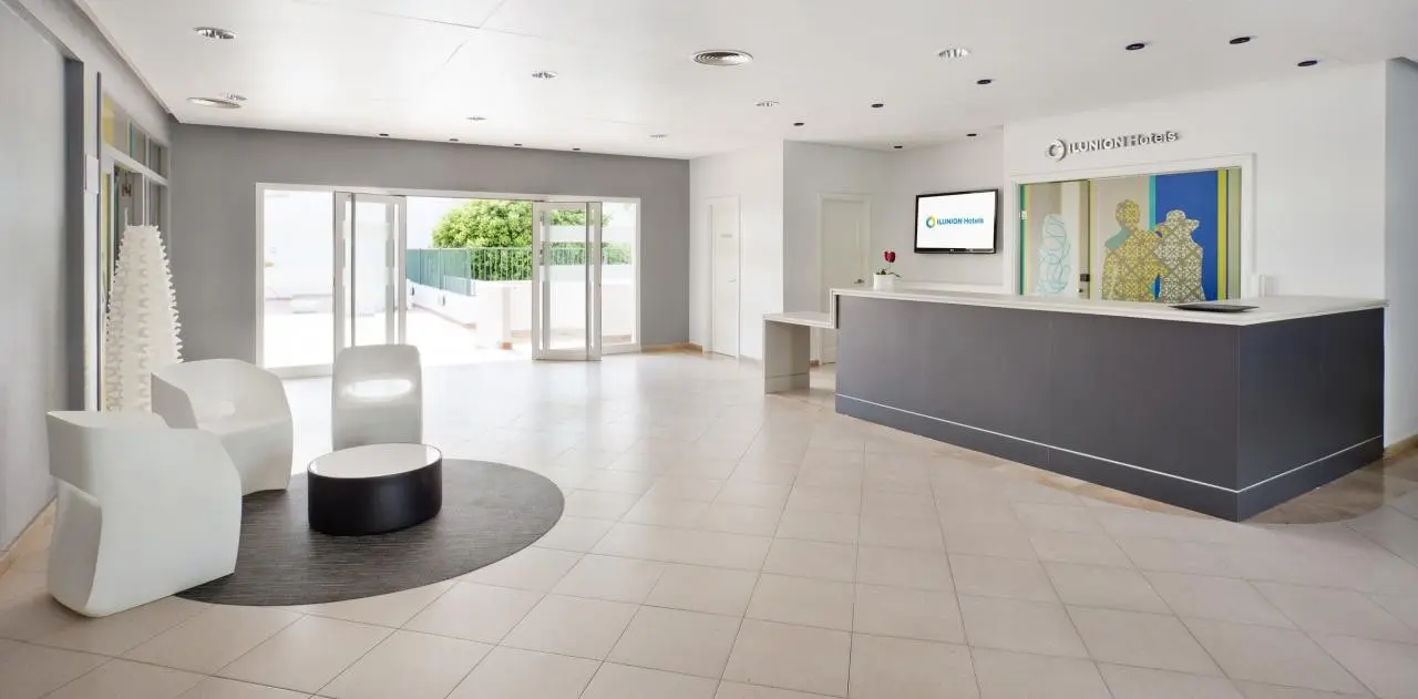 Ilunion Menorca Hotel — ILUNION MENORCA