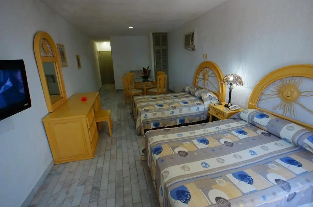 Imperial Las Perlas — IMPERIAL LAS PERLAS