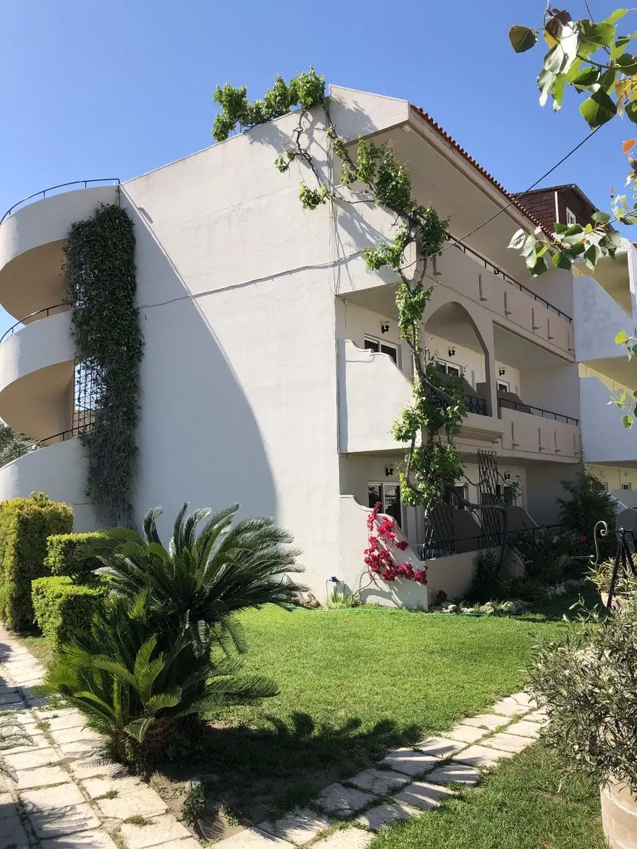 Jimmys Garden — JIMMYS GARDEN