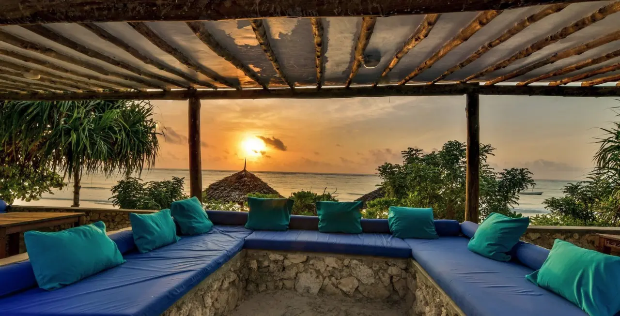 Kena Beach Hotel — KENA BEACH HOTEL