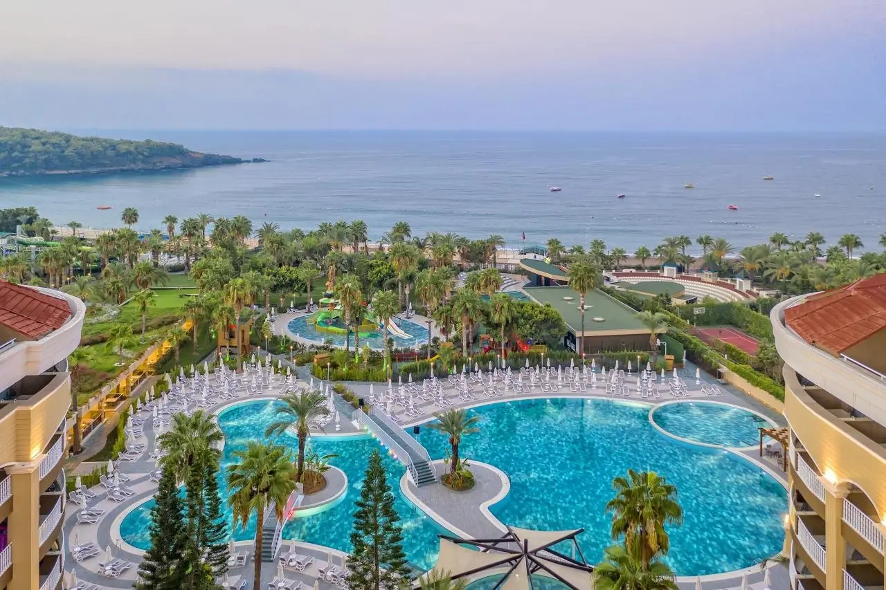 Basen w hotelu Kirman Arycanda Premium
