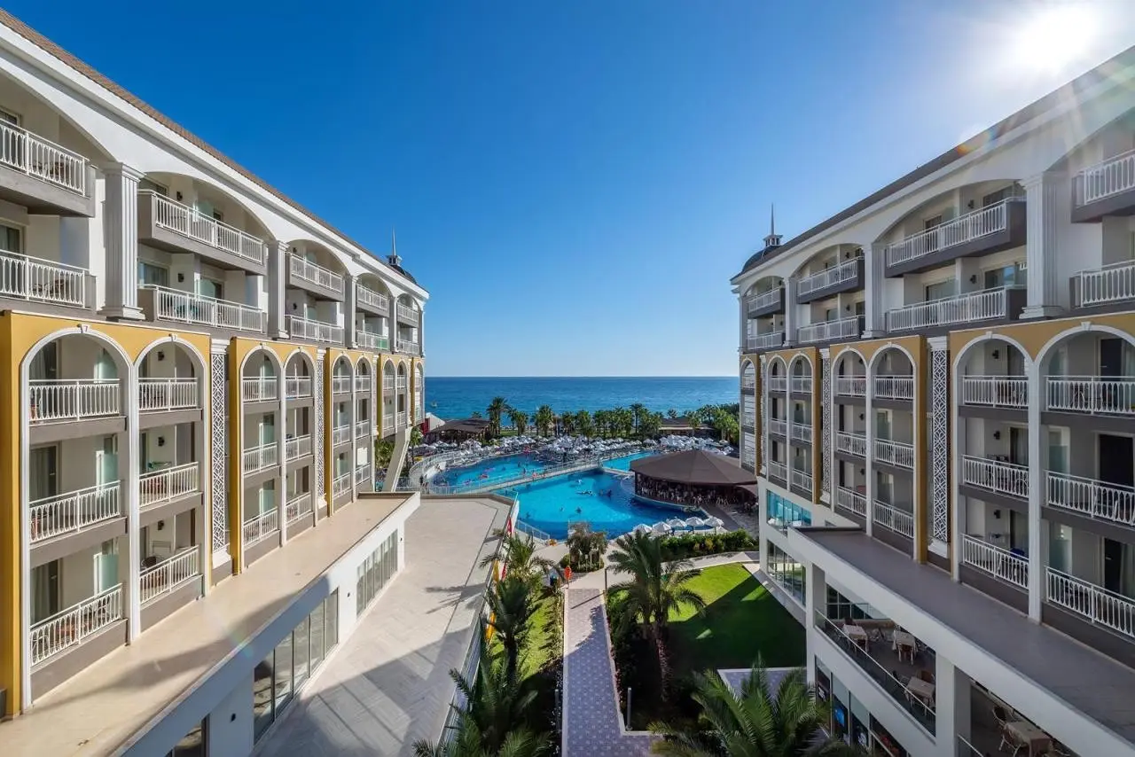 Kirman Sidera Luxury & Spa — KIRMAN SIDERA LUXURY & SPA