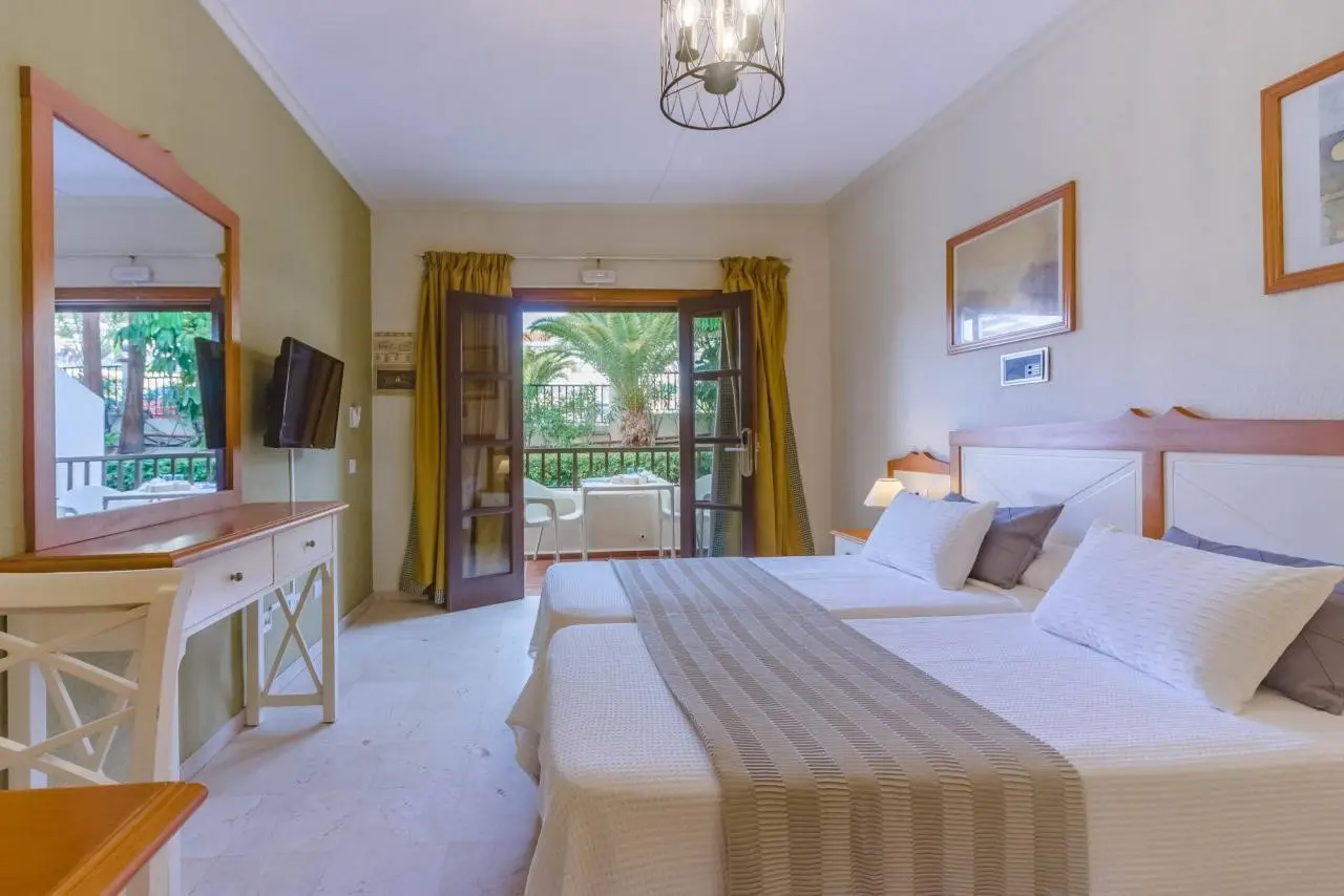 KLAYMAN Olivina Aparthotel — KLAYMAN OLIVINA APARTHOTEL