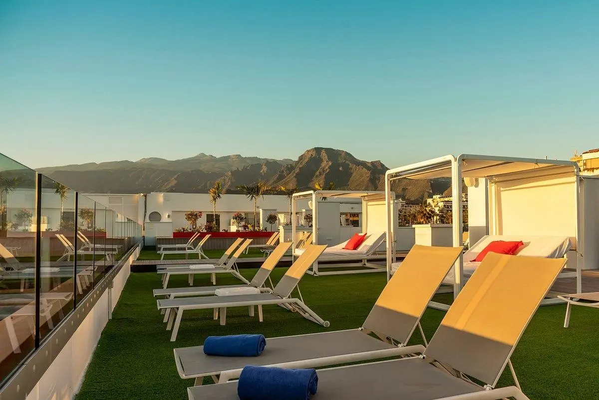 La Siesta — LA SIESTA