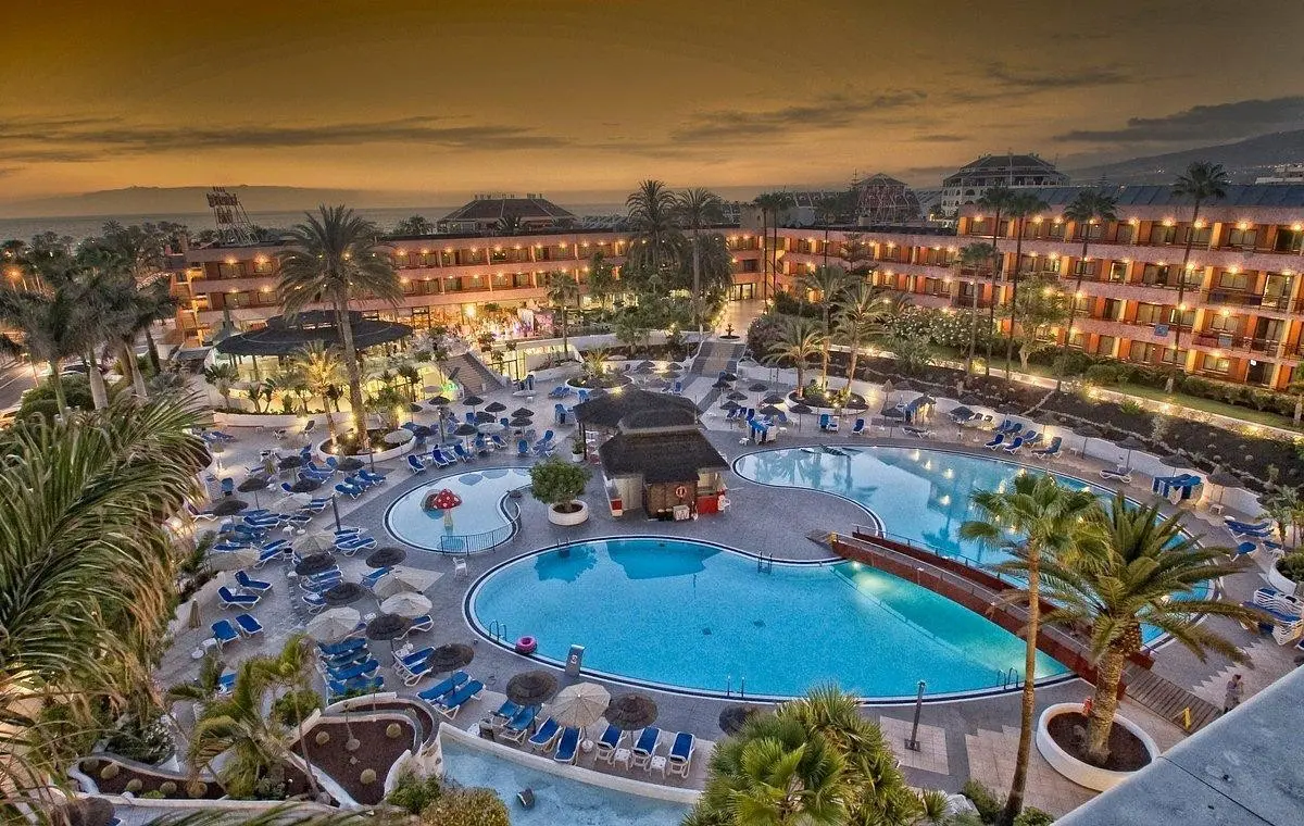 La Siesta — LA SIESTA