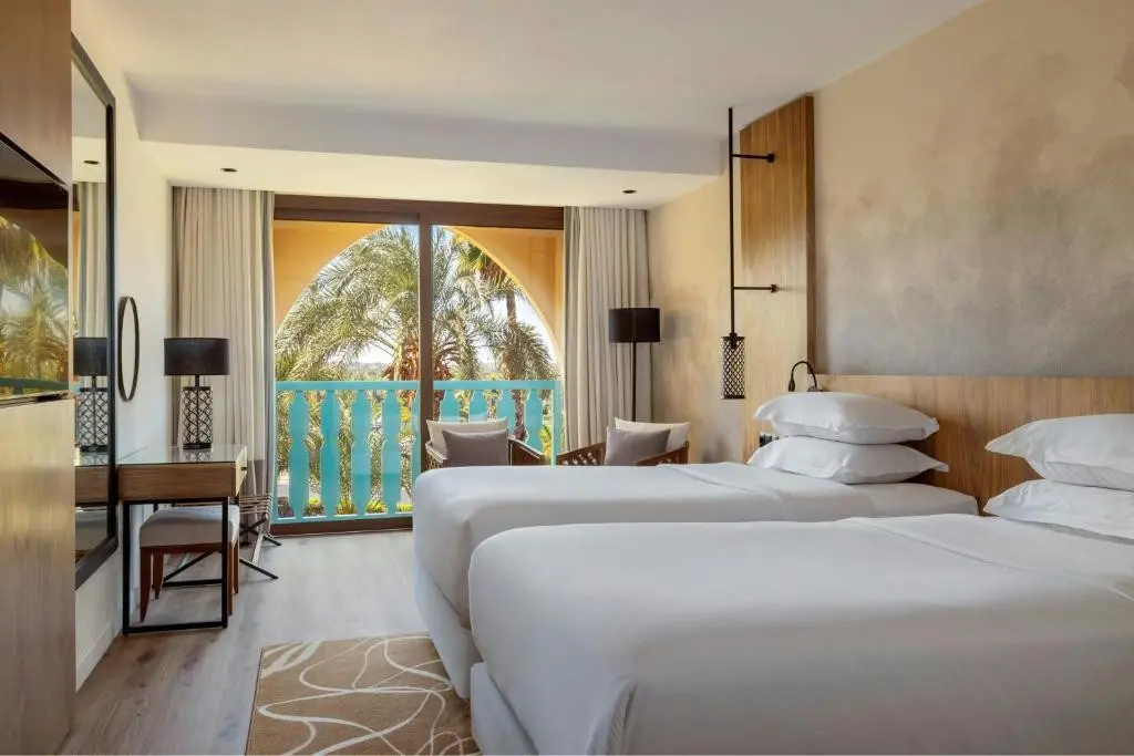 Le Meridien Nfis — LE MERIDIEN NFIS