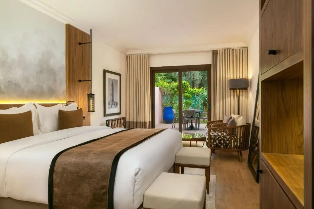 Le Meridien Nfis — LE MERIDIEN NFIS